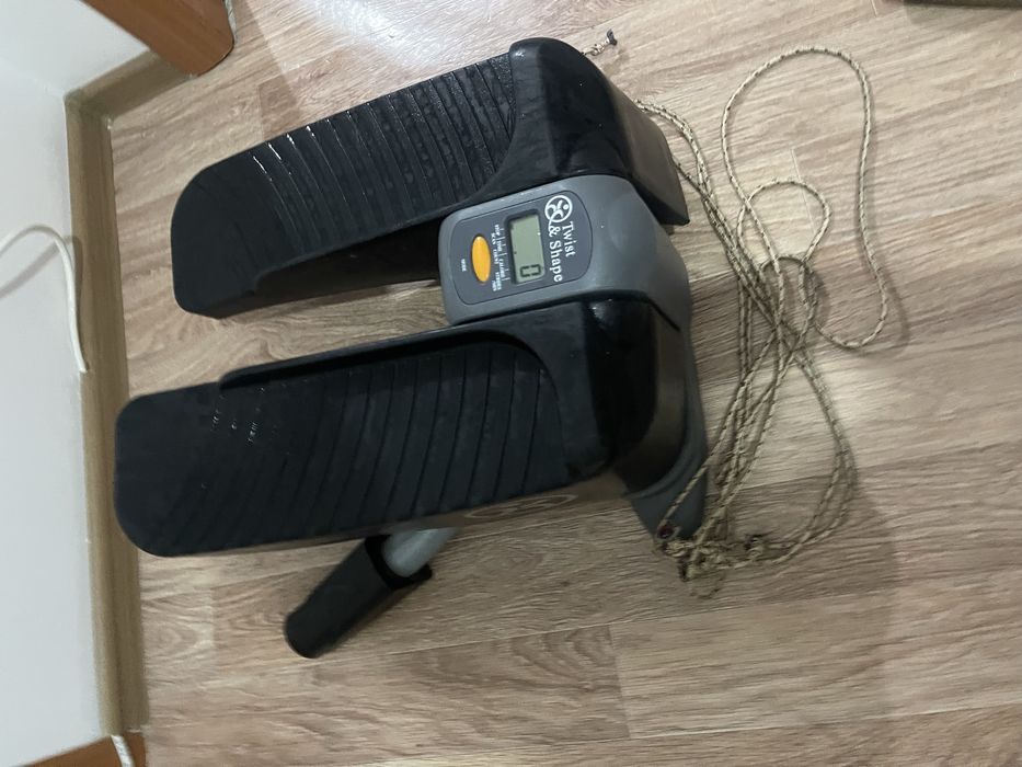 Продам степпер 25000