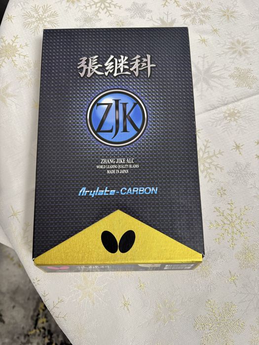 Butterfly Zhang jike alc cu fete yasaka rakza