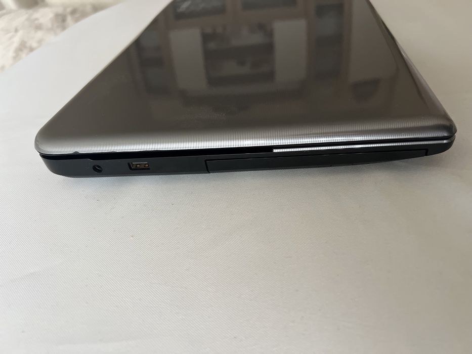 Toshiba Satellite L70-A-13Z