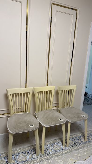 Стулья слоновая кость