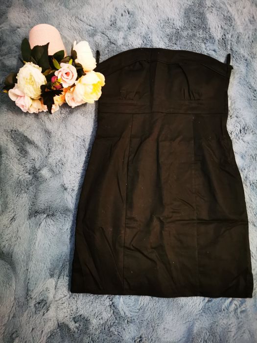 Rochita rosie si neagra