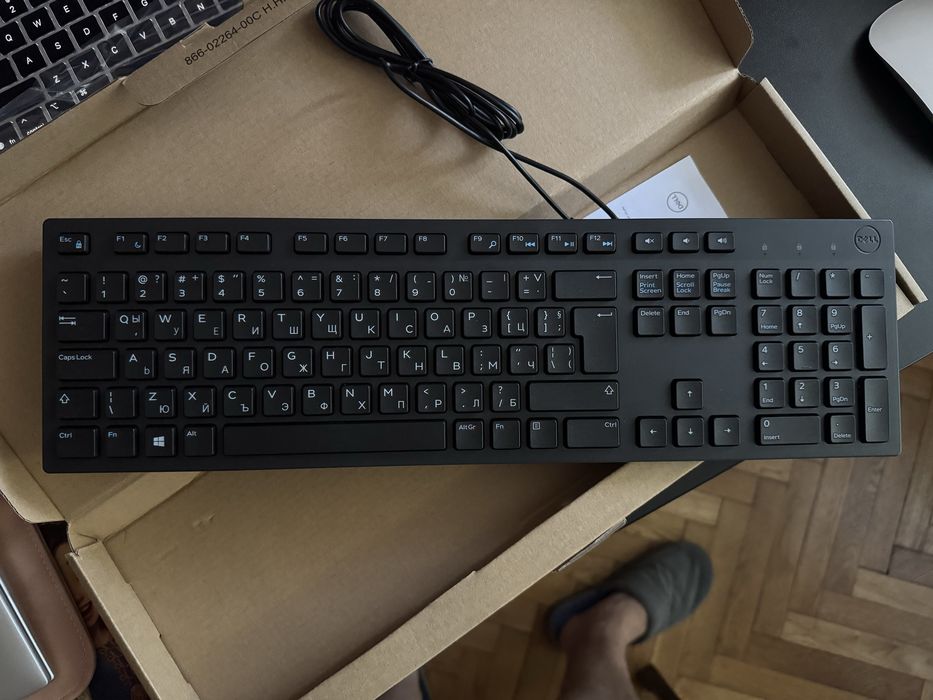 Чисто Нова Dell Клавиатура