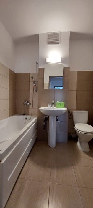 Apartament 4 camere etaj 1