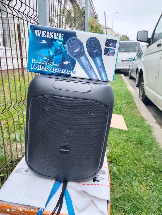 Vand boxe kenwood portabile cu microfon