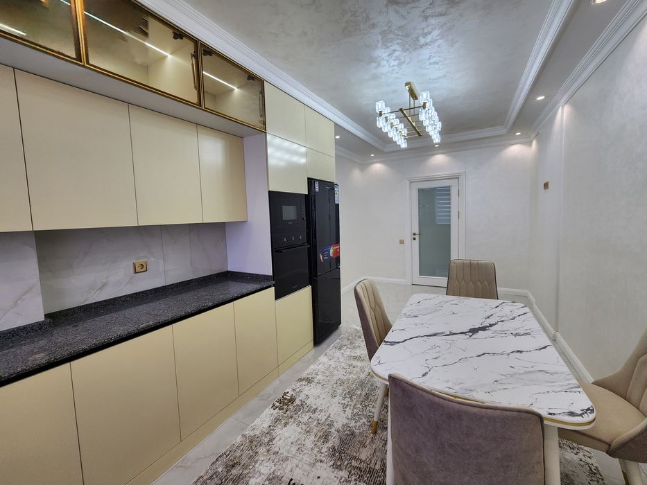 Продаётся шикарная 3х комнатная квартира по адресу Рудакий