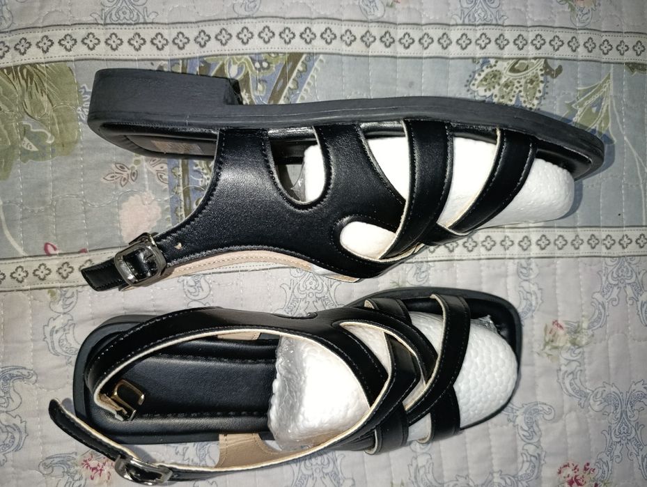 Новые размер 38,длина по стельке 24 см