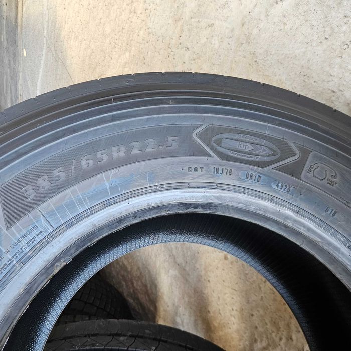 Нови тежкотоварни гуми 385/65R22.5 Goodyear KMaX S Gen-3 HL 164K 158L DOT4925 made in Luxembourg