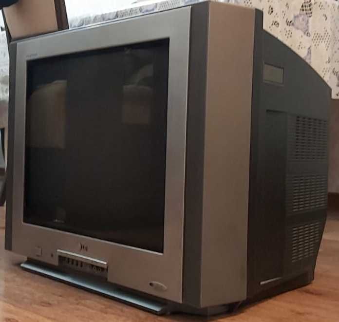 Продам телевизор в хорошем состоянии