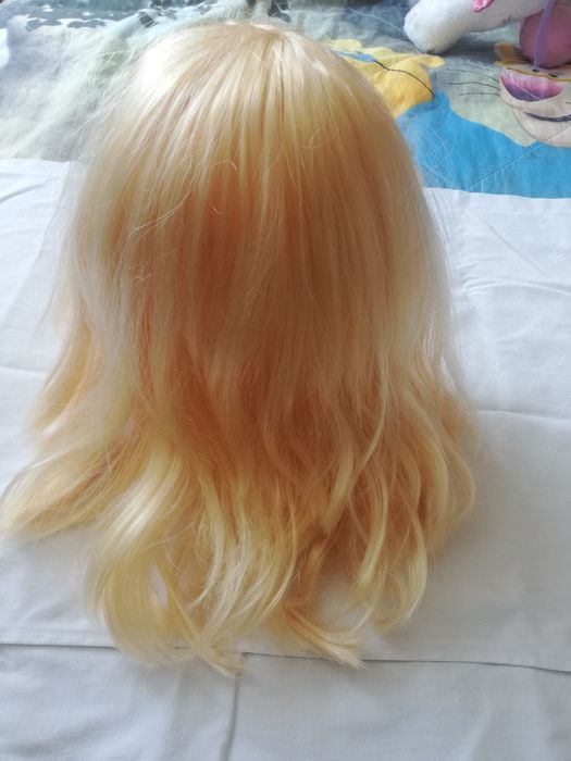 Музикална кукла за гримиране