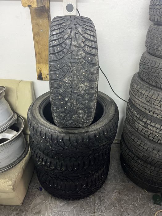 Продам комплект колес 215/50/17