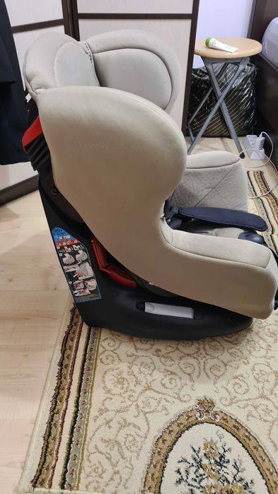 Столче за кола Bebeconfort Iseos Neo+