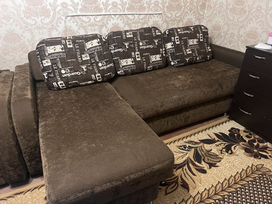 Отдам диван в хорошем состоянии