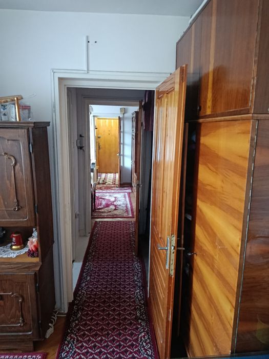 Vând apartament doua camere