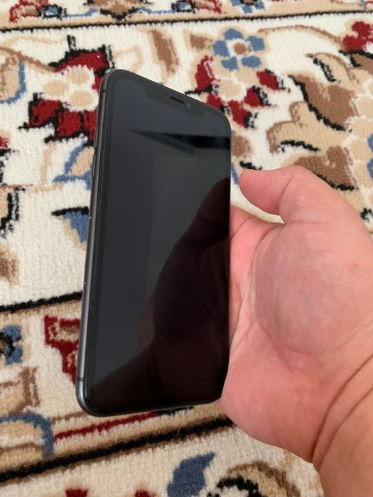 продам iphone 11 128gb