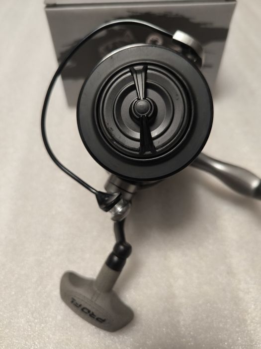 SET 2 Mulinete Feeder si Crap PRO Fl CHASER LA6000 Long Cast NEW 2024