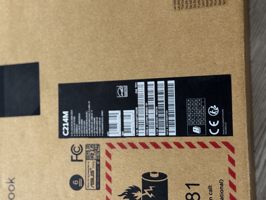 Asus Chromebook C214M