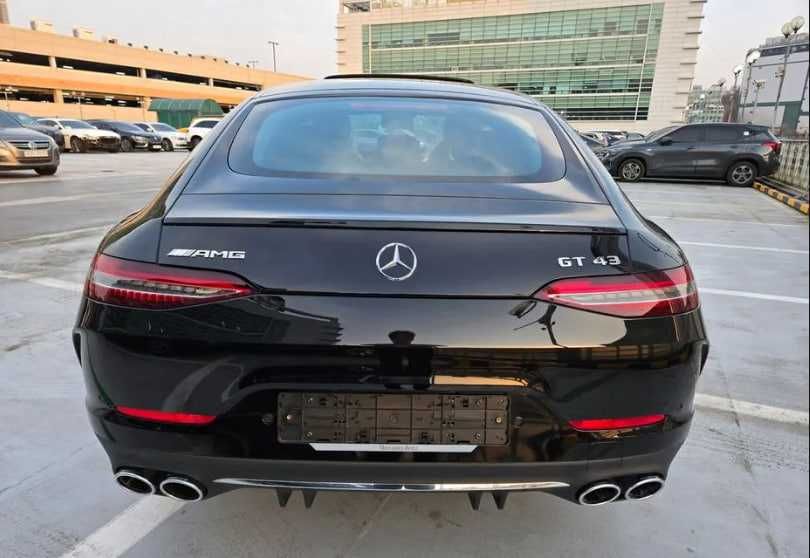 Mercedes AMG GT 4MATIC