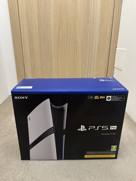PlayStation 5 Pro 2TB + 2 controllere DualSense – Stare Perfectă