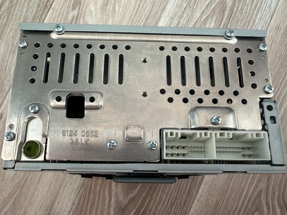 Продам штатную автомагнитолу