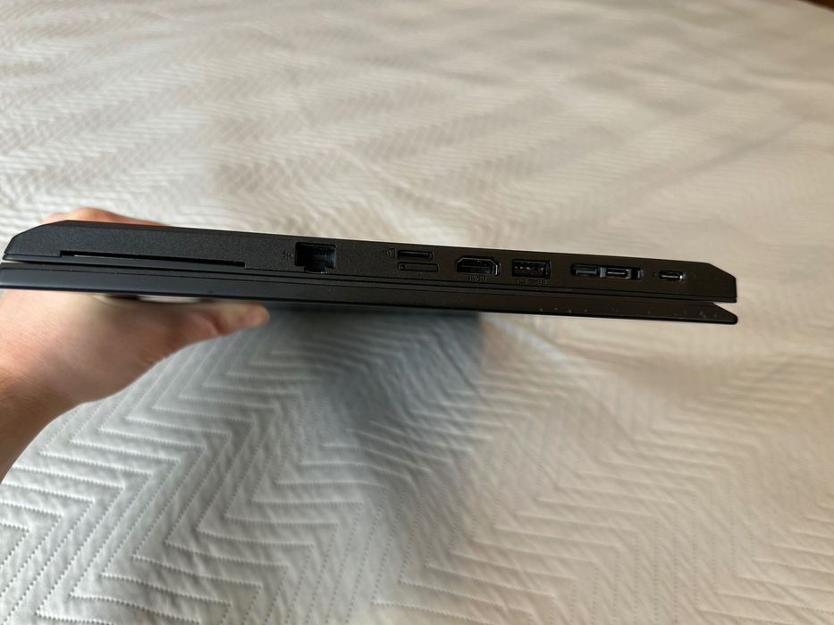 НЕИЗПОЛЗВАН Lenovo ThinkPad L15 Gen 1 i5 16GB НОВА батерия Win10 Pro