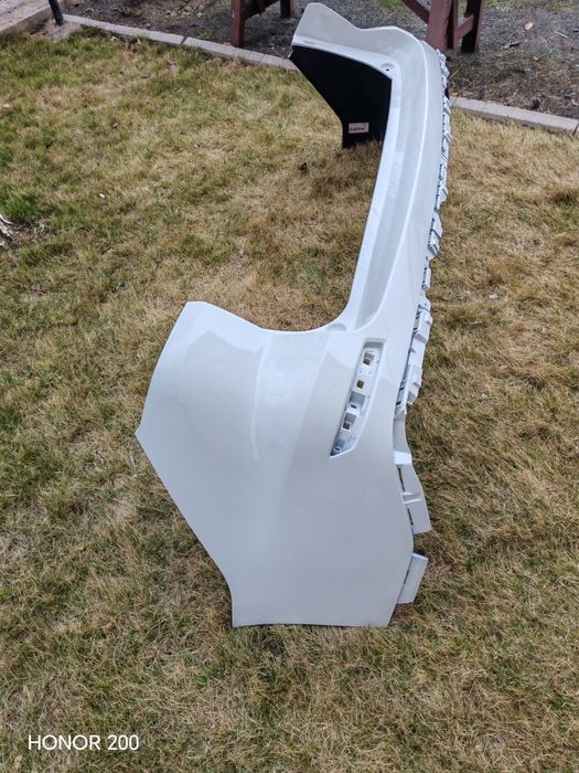 Продам задний бампер на хавал М6 белого цвета новый 25000тг.