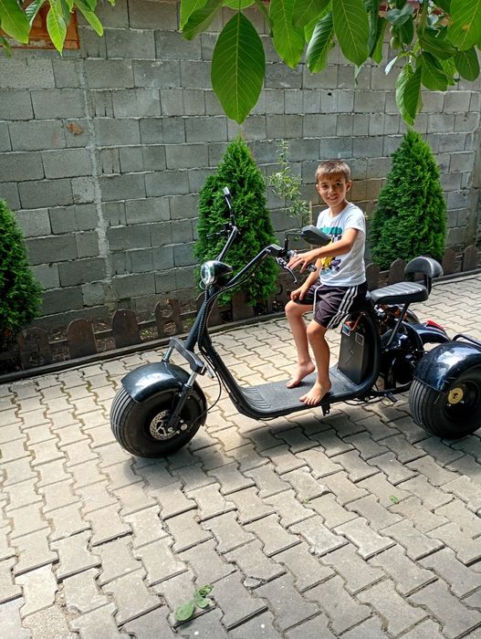 Vând scuter electric cyti coco stare perfecta nu dețin  acte