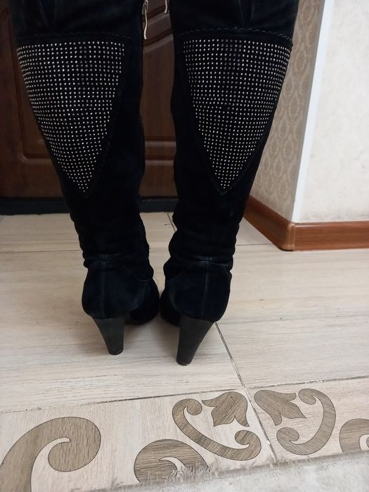 Продам сапоги  натуральная замша.