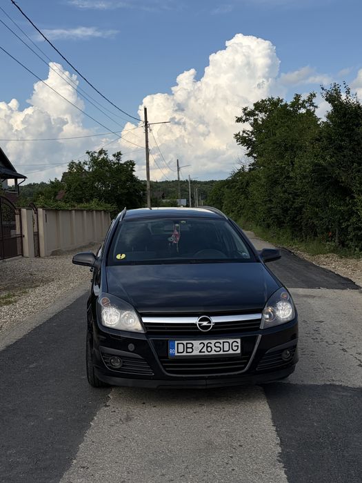 Opel Astra h 1.7 cdti (Citiți Descrierea)