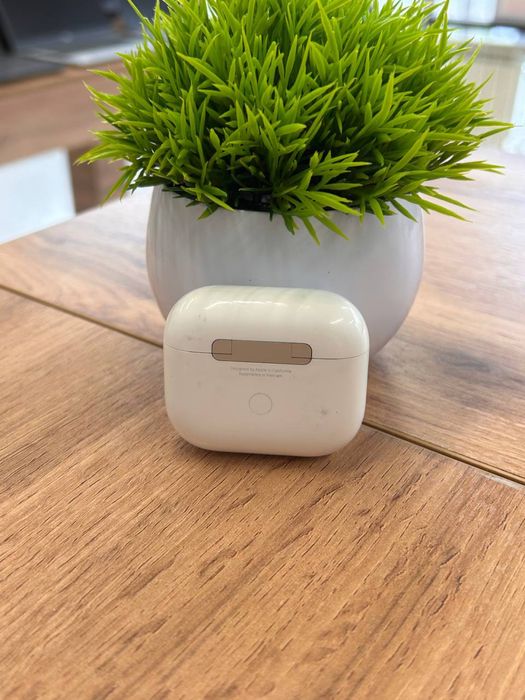 AirPods series 3