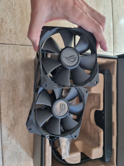 Cooler lichid Asus Rog Strix LC 240
