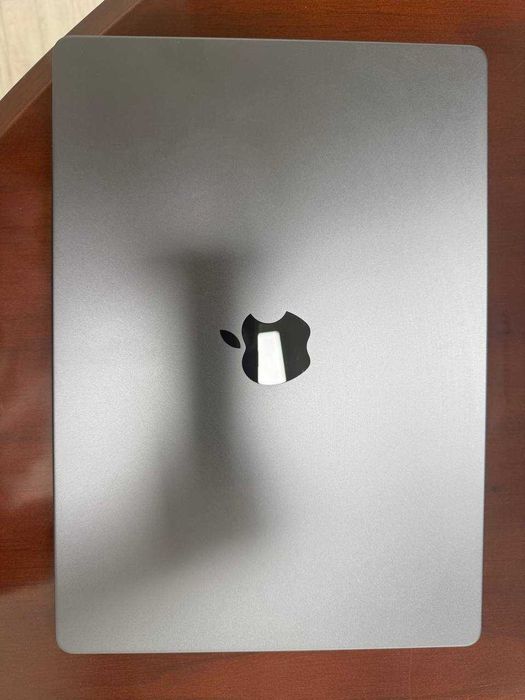 MacBook PRO 16GB/512