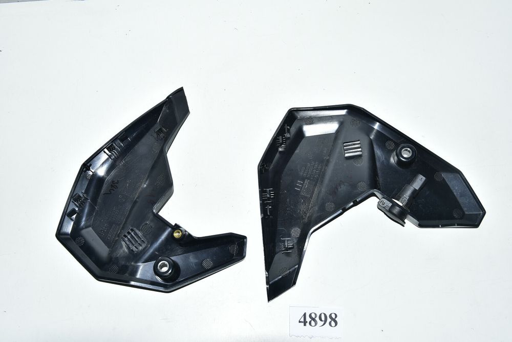 Carena stânga / dreapta + priză încărcare 12V BMW F900XR