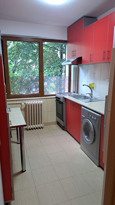 Închiriez apartament 2 camere
