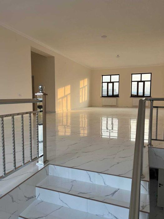 Uquv markaz, klinika, bogcha, ofis uchun 1100kv bino Arendaga beriladi