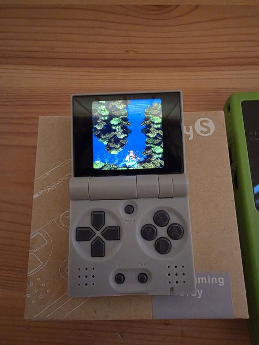 Funkey S ултра мини игрова конзола