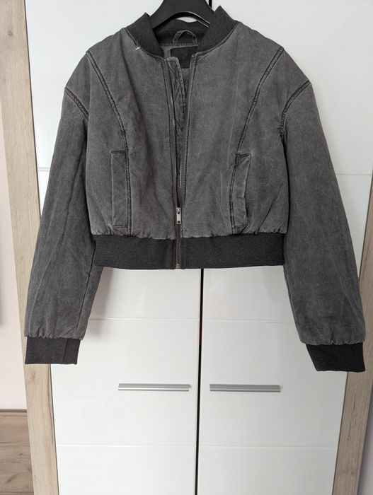 Geaca noua cu talie mai scurta