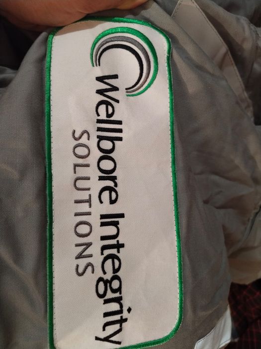 Продаю спецодежду