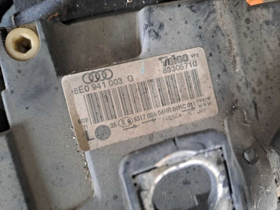Far Stanga dreapta Faruri Audi a4 B6 cu Lupa