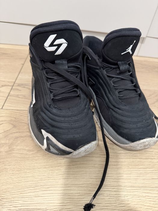 Adidasi jordan marimea 42