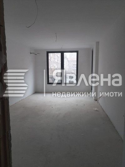 Продава се Двустаен апартамент в Бургас, Център - 97 кв.м за 2600 €/кв.м - Снимка #6