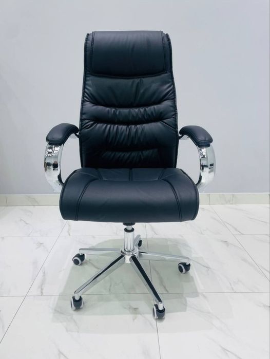 Офисное кресло модель Donavan