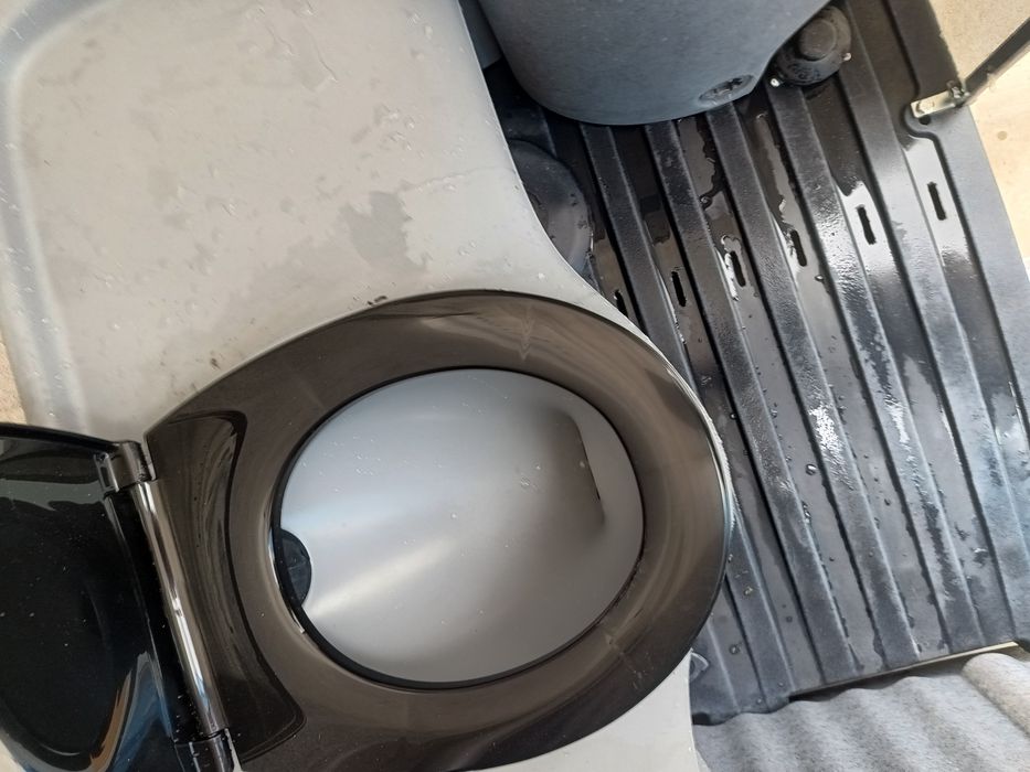 Toaletă ecologică vidanjabilă cu lavoar și spălare vas WC SAN MARINO