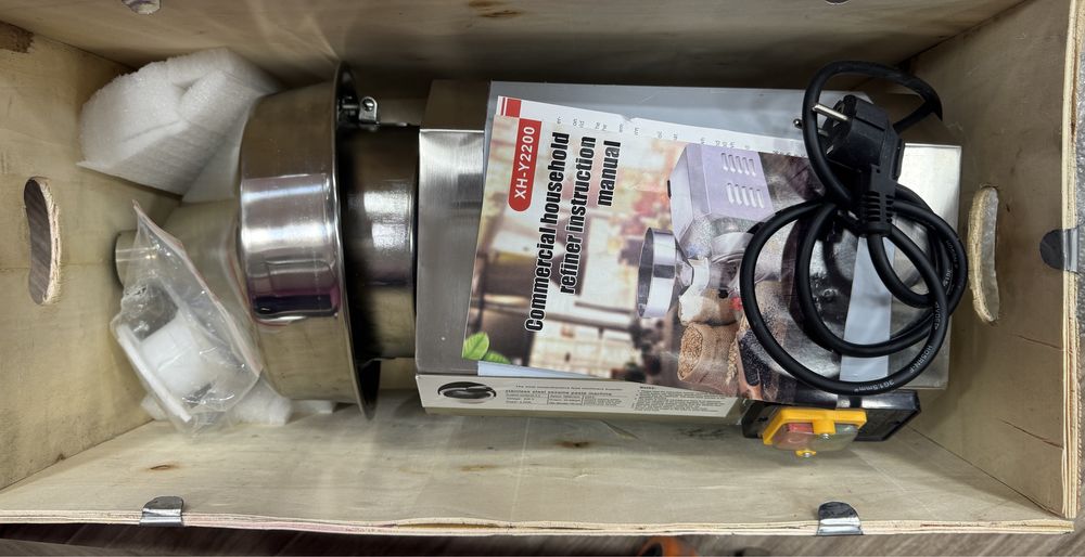 Многофункциональный рафинер, для измельчения орехов и круп для пасты