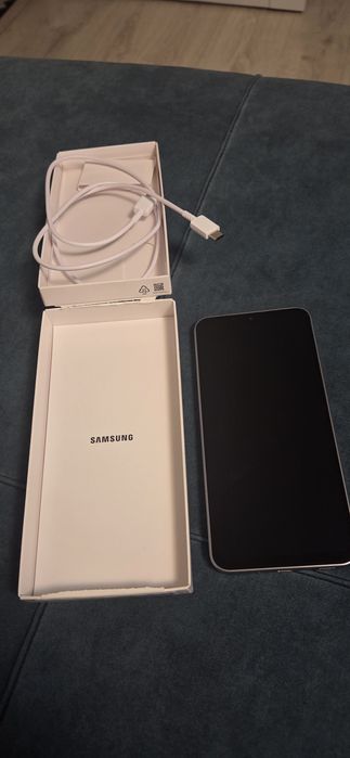 Продам телефон Самсунг А 17