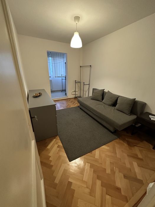 Apartament de inchiriat 4 camere