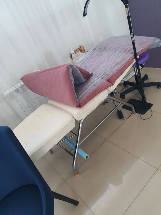 Кушетка косметологическая и матрас