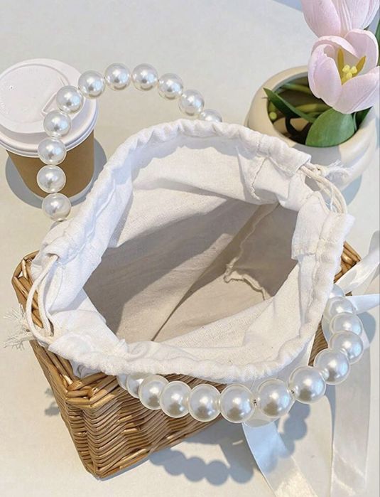 Елегантна дамска чантичка