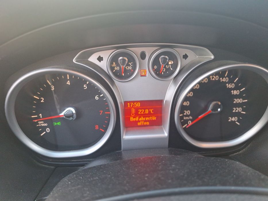 Ford Focus 1.4 бензин
