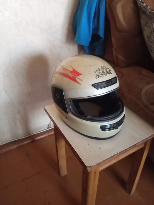 Продам шлем мотоциклетный