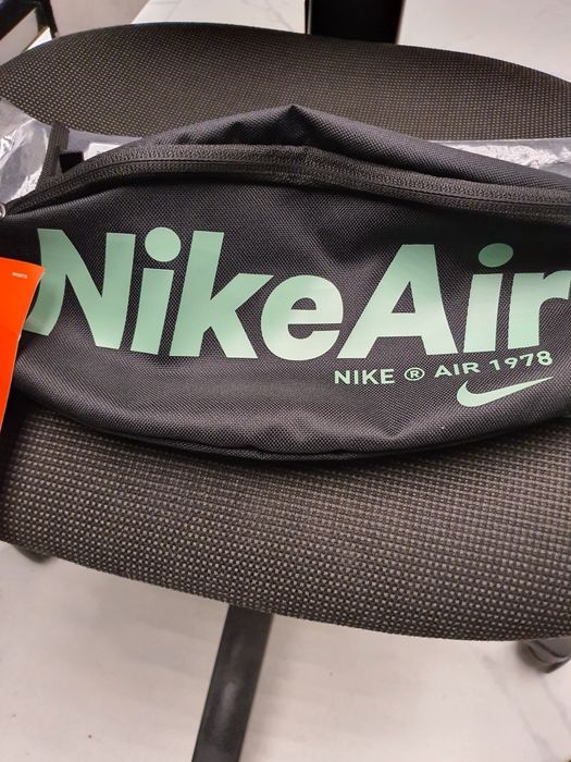 borseta nike originala noua tipla